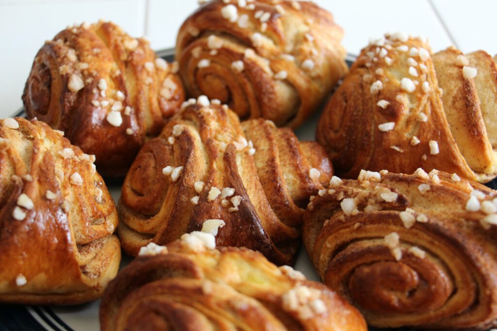 Finnish Cinnamon Rolls / Korvapuusti