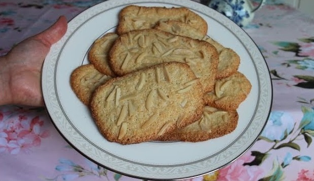 Flemish Almond Cookies / Amandelkoekjes