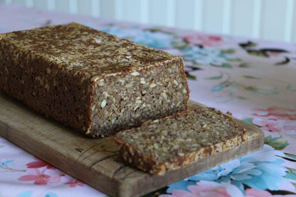 German Seeded Rye Bread / Kornbeißer Brot