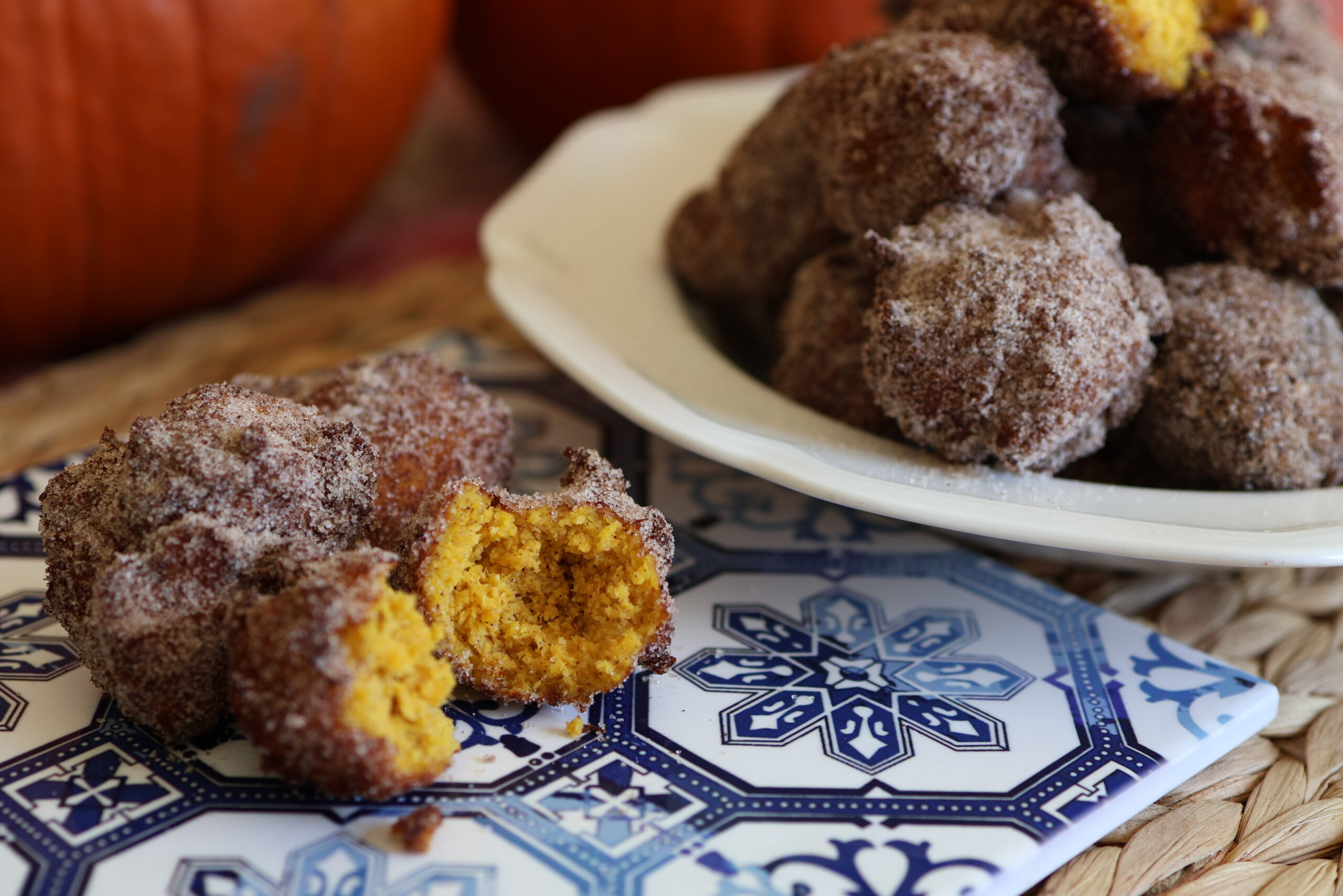 Portuguese Pumpkin Fritters | Bilharacos | Sonhas | filhoses de abóbora | Pumpkin donuts