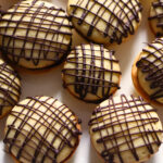 Romanian Chocolate Rum Cookies | Paleuri cu Ciocolata